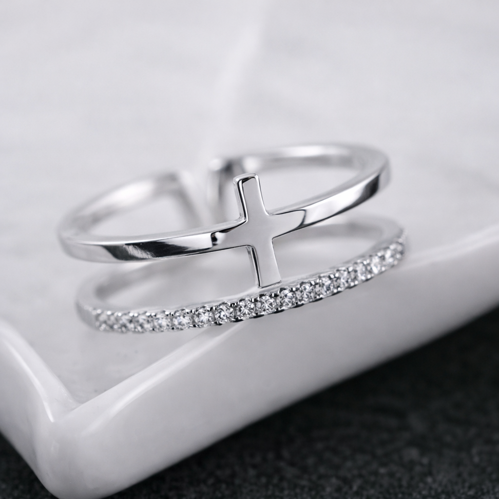 Anillo de cruz de plata "Soft Cross"