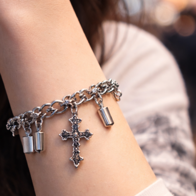 Pulseras de cruz