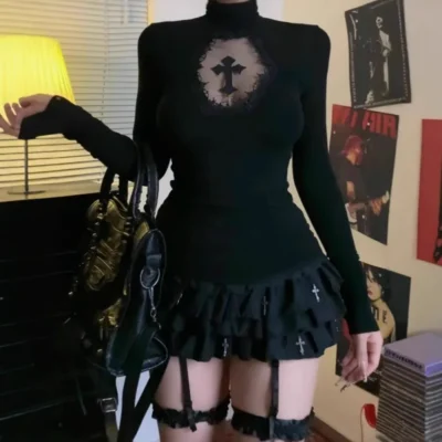 Top de cuello alto "Señorita De La Cruz"